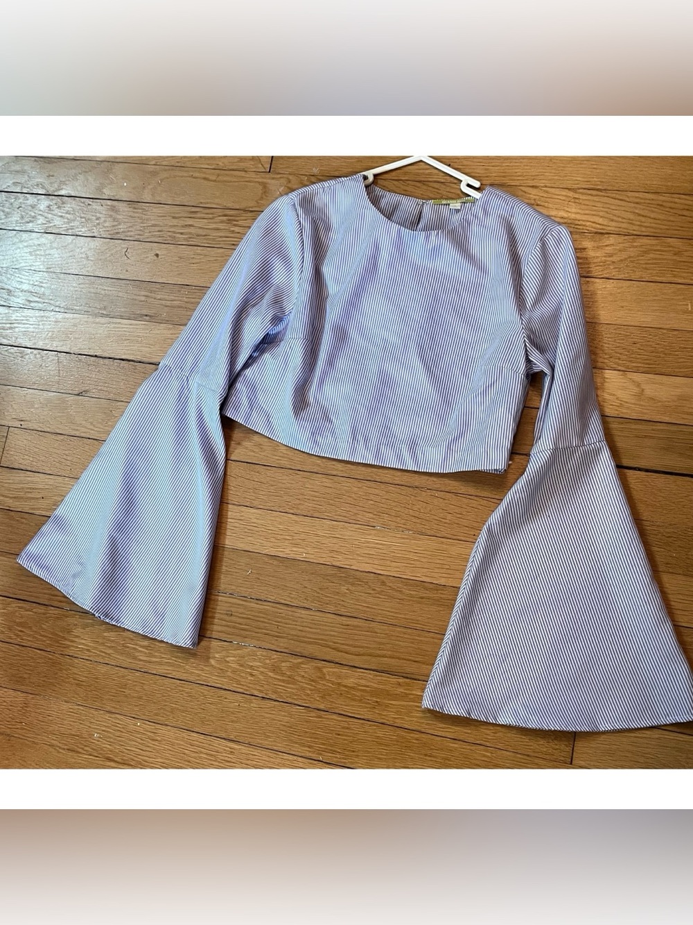 Gianni Bini Blouse Cropped Bell Sleeves Stripes